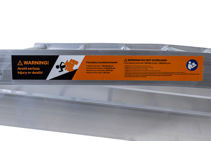 Rampes pliables UNITRAILER ALR002 en aluminium pour remorques, 221 cm, 680 kg, avec sangles, lot de 2